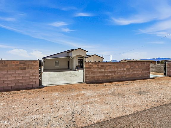 5th image of 1352 Mojave Desert Dr
