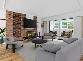 3244 Seaton St #104, Saanich, BC