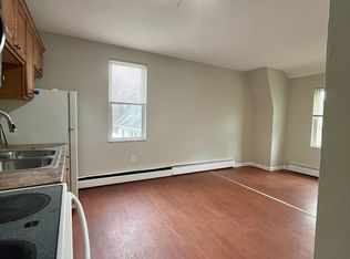 2707 Strachan Ave FLOOR 2, Pittsburgh, PA 15216