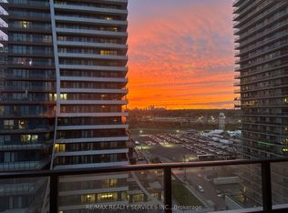 20 Shore Breeze Dr #1402, Toronto, ON M8V0C7