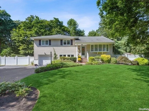 71 Old Town Lane, Huntington, NY 11743