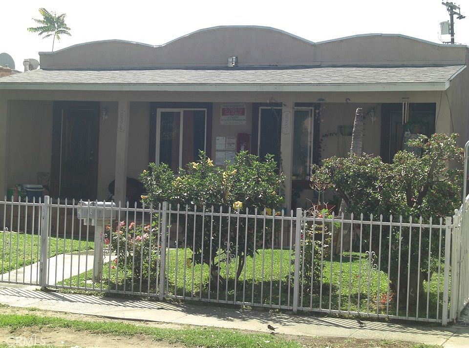 1st image of 632 E 85th St