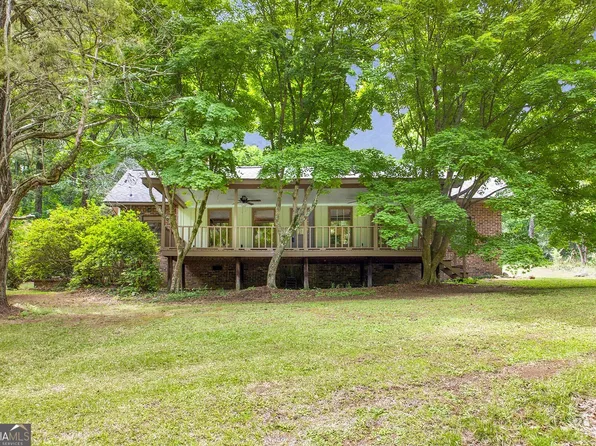 1068 Lamar Rd, Macon, GA 31210