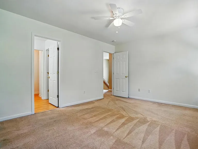 7420 Abigail Glen Dr — Photo 12
