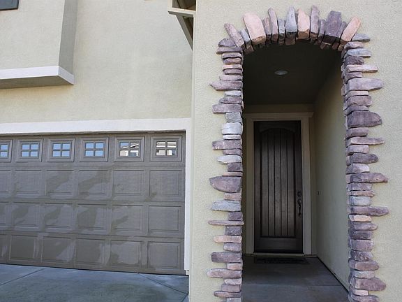 2nd image of 3313 Welton Cir