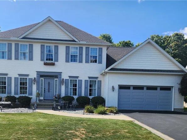 807 Danbury Way, Columbiana, OH 44408