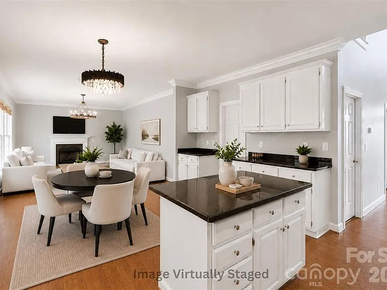 11005 Chilcomb Ct — Photo 45