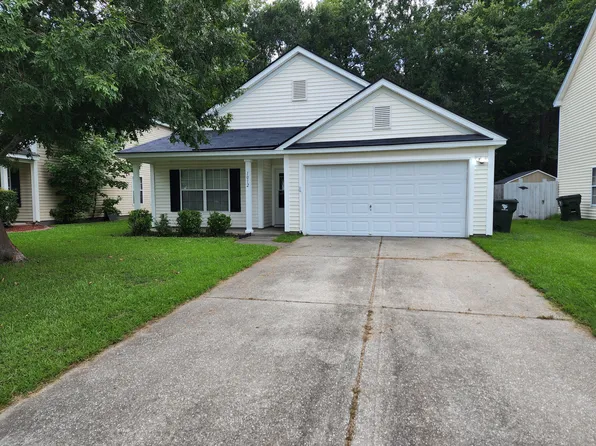 1012 Deerberry Rd, Goose Creek, SC 29445