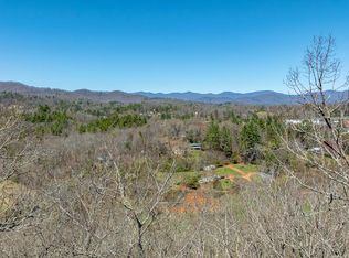 14 Longwood Dr, Franklin, NC 28734