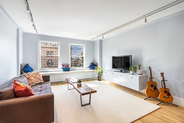 Rented by Brown Harris Stevens | media 19