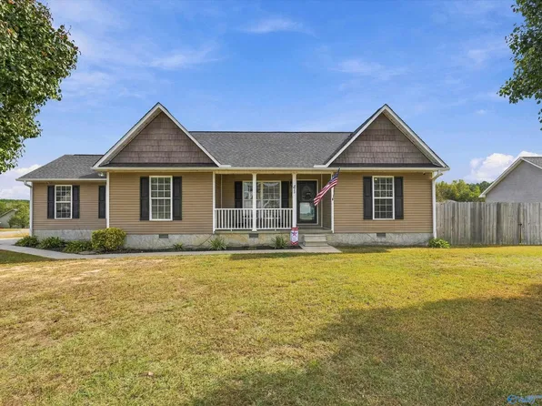41 Granite Cir, Albertville, AL 35950