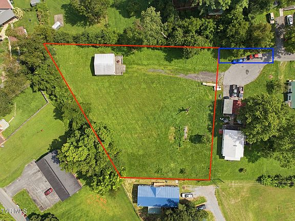 3rd image of 2200 Hicks Rd