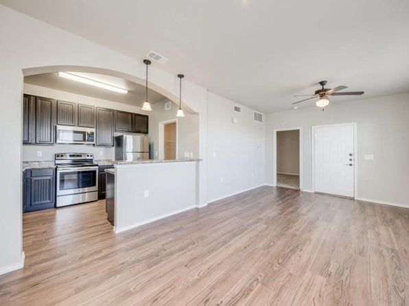 200 NW Avenue M APT 811