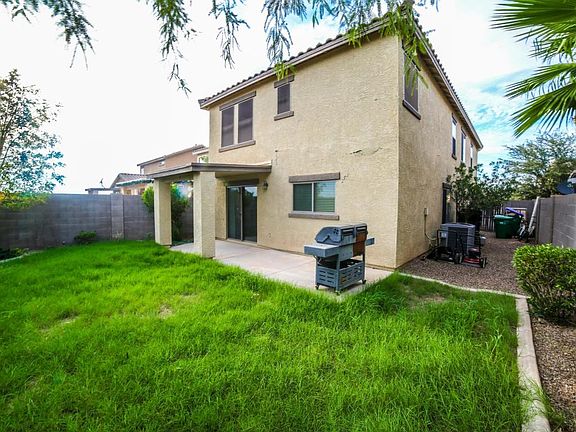 4th image of 40453 W Helen Ct