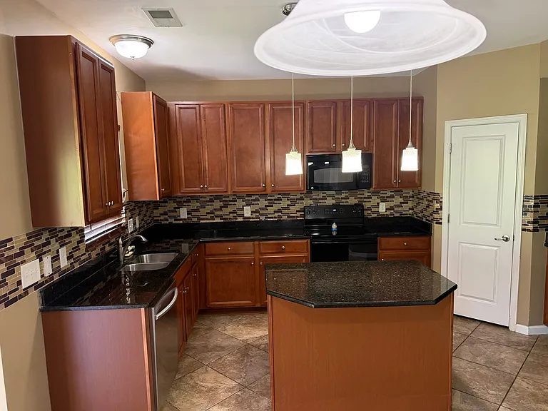 109 Gupton Ct — Photo 8