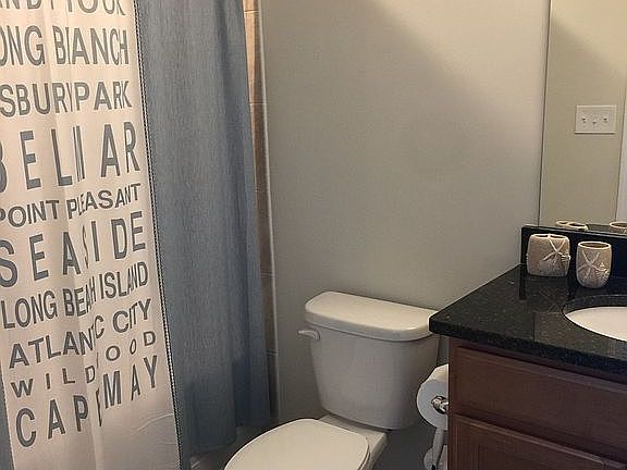 Guest bedroom / bathroom