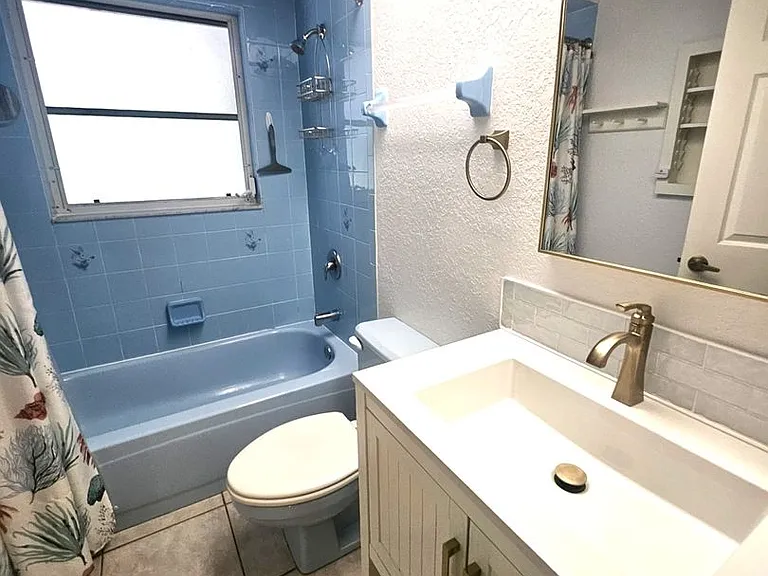 23123 Glen Ave — Photo 17