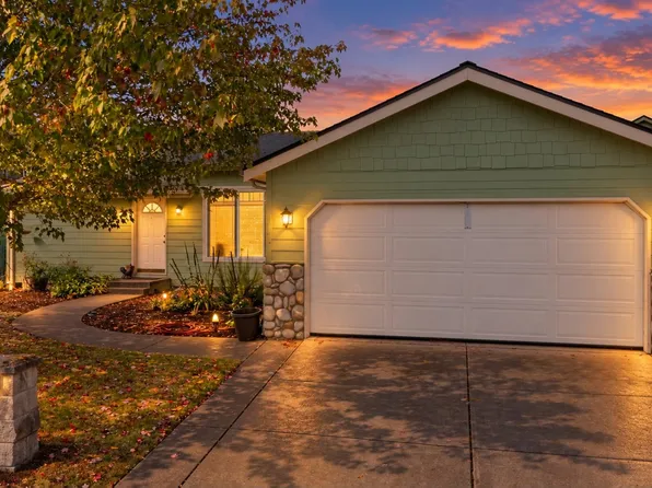 5367 Olympic Cir, Eugene, OR 97402