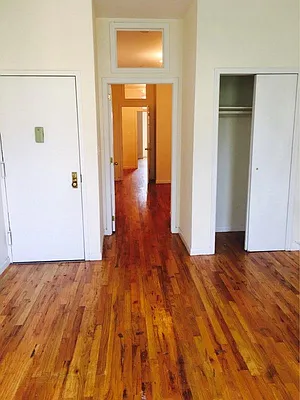 Rented by R New York | media 58