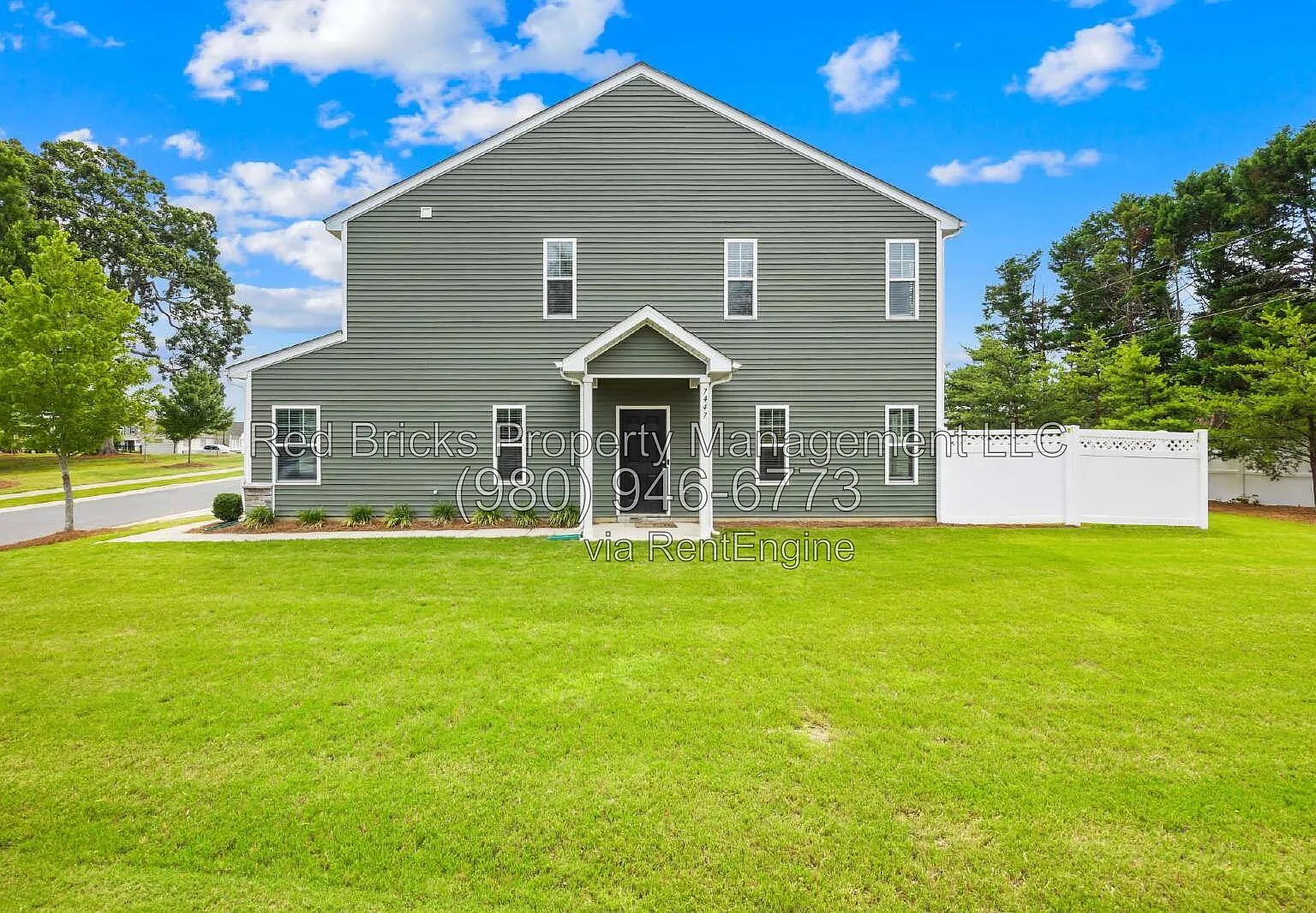 4 bed, 2.5 bath, 1850 sqft, $2,195 — Photo 1