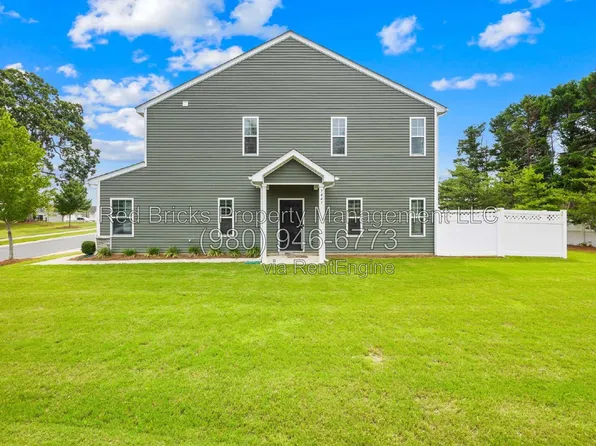 7447 Jane Parks Way, Charlotte, NC 28217