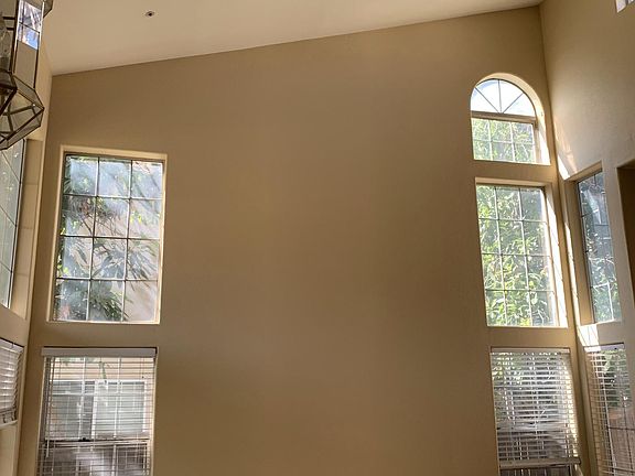 4th image of 14150 Dartmouth Ct