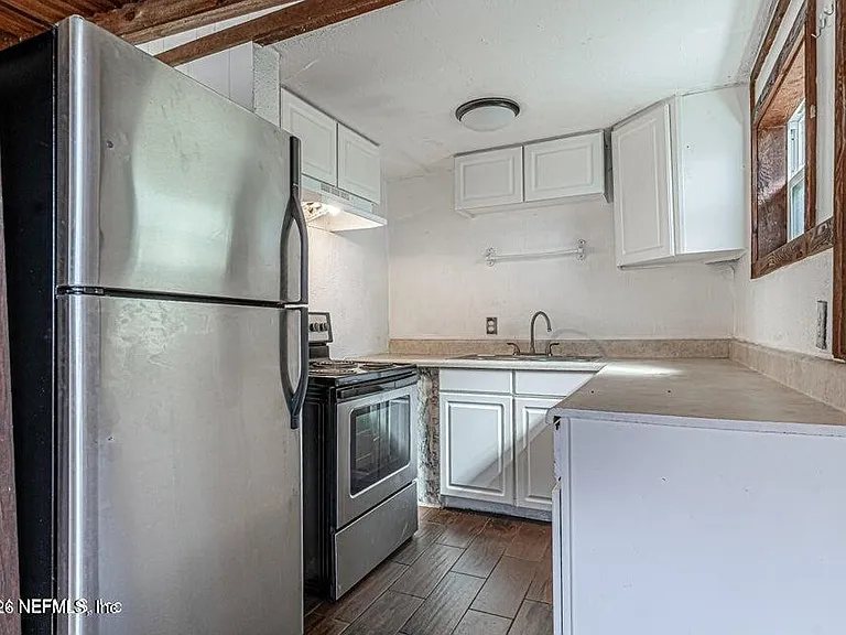 8306 Galveston Ave — Photo 13