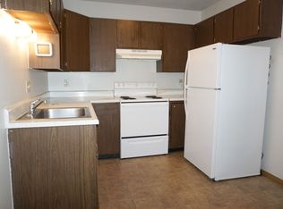 300 S 26th St, Lincoln, NE 68510