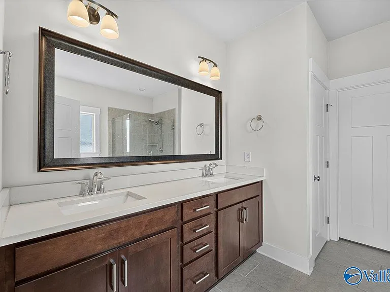 100 Bartram Way — Photo 31