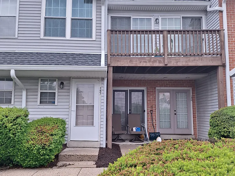 131 Wendover Dr — Photo 23