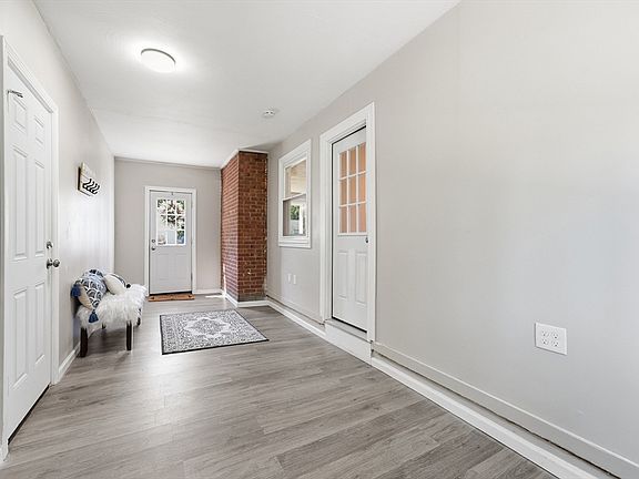 4th image of 109 Bretton Rd