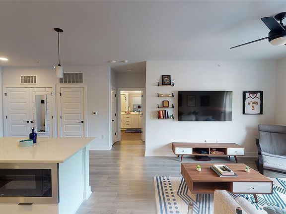 5th image of 2220 Webberville Rd #226