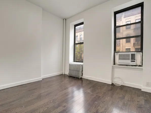 219 East 89th Street image 1 of 8