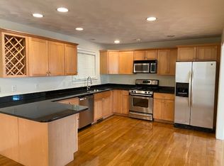 12 Knowles Farm Rd, Arlington, MA 02474