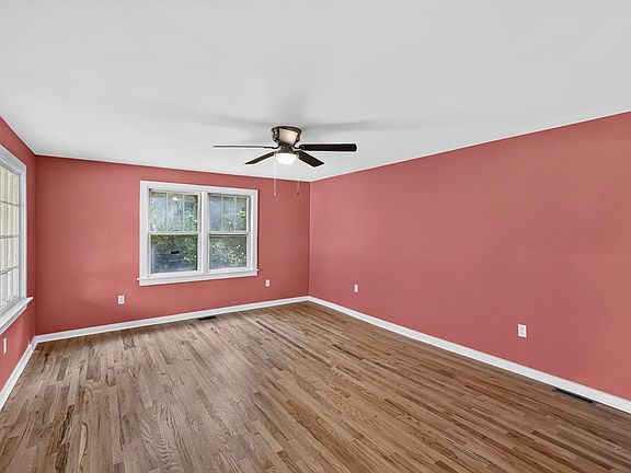 2nd image of 38 Bridges St
