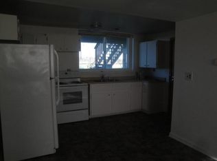 1253 Cochrane Rd APT B, Berlin, MI 48002