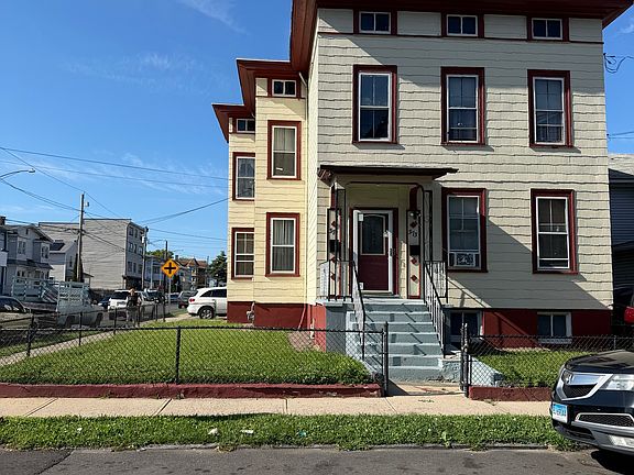 3rd image of 373 Arctic Street