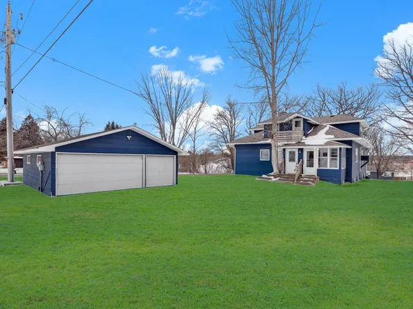 345 2nd Ave SW, Milaca, MN 56353