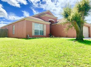 226 Lakeway Ln, Apollo Beach, FL 33572