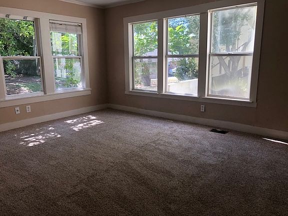 2nd image of 601 Melba Ave