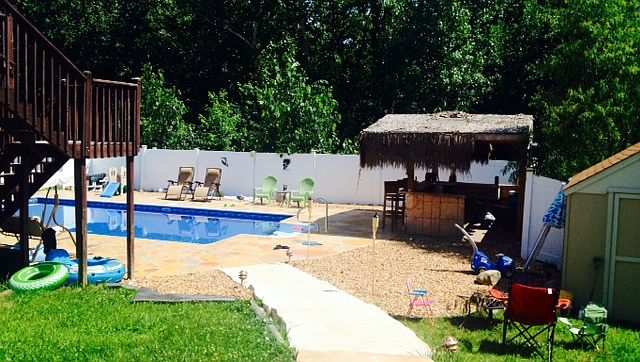 Pool with Tiki Bar