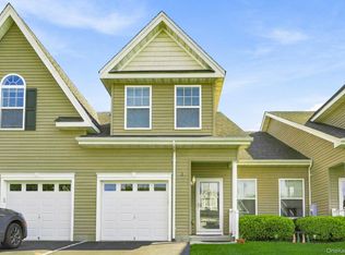 38 Augusta Drive, Medford, NY 11763