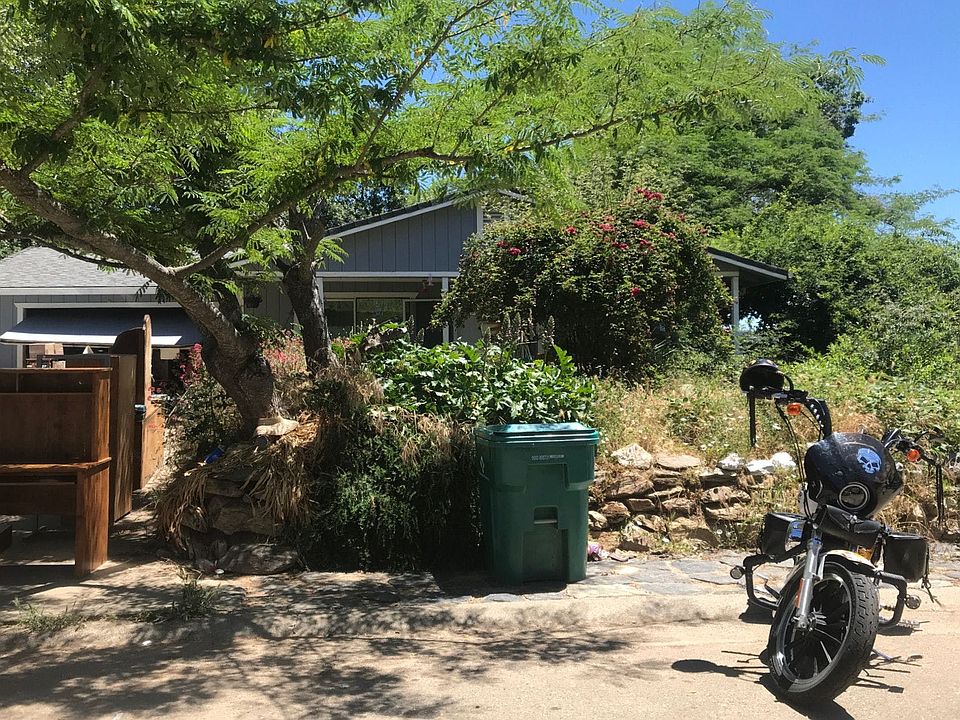 1st image of 255 Centaur Dr
