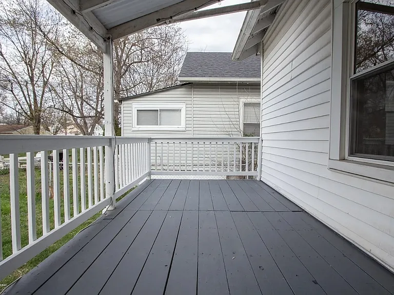 603 E Barbee Ave — Photo 12