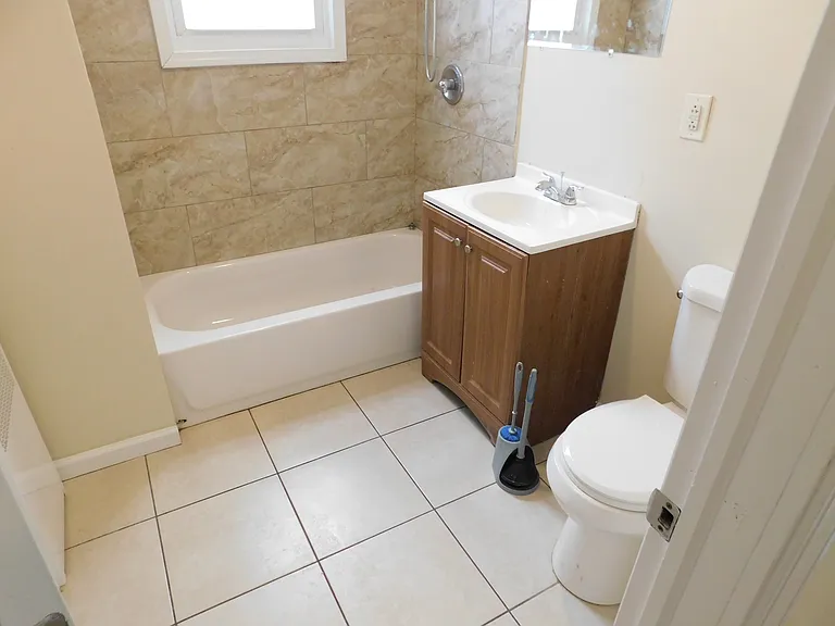 282-284 Renner Ave #1 — Photo 13