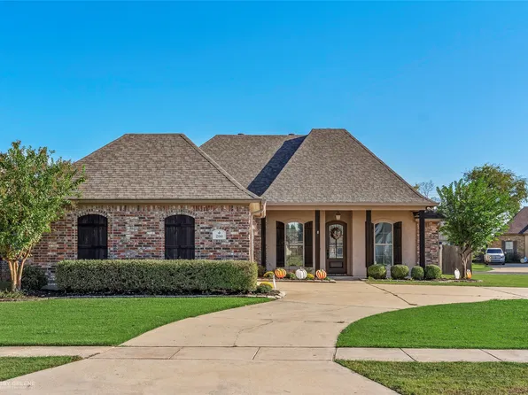 200 Roanoke Cir, Benton, LA 71006