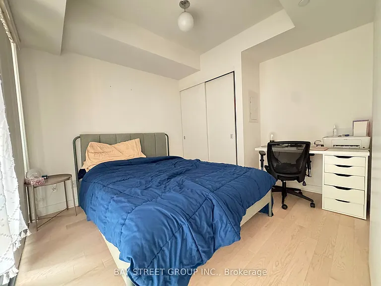 25 Richmond St E #804 — Photo 17