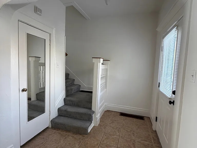 1429 Milwaukee St — Photo 15
