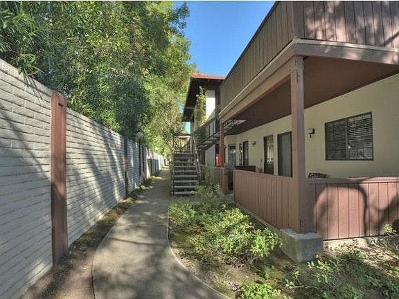 5th image of 466 Costa Mesa Ter APT C