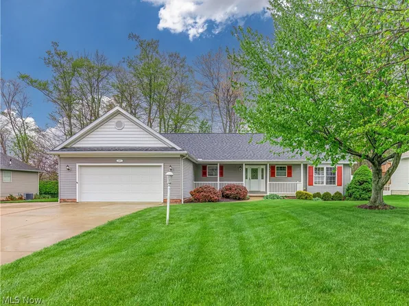 3671 White Oak Dr, Barberton, OH 44203